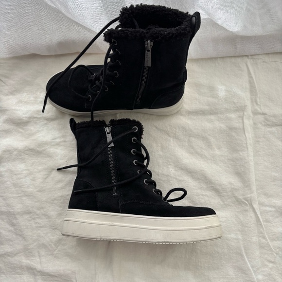 J/SLIDES Torrie Waterproof Lace Up Boot In Black Sz 6 - Picture 5 of 8